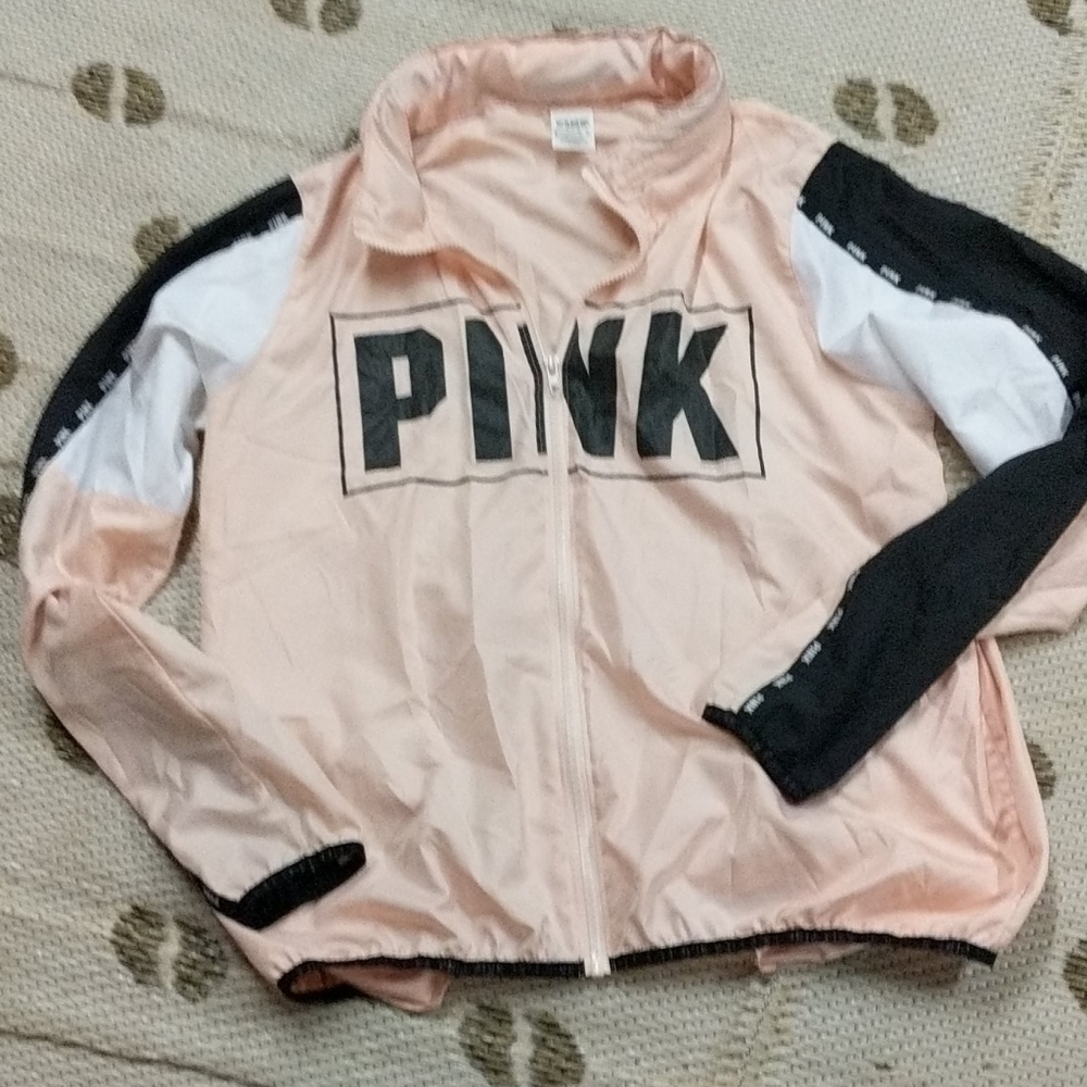In excellent condition VS PINK windbreaker